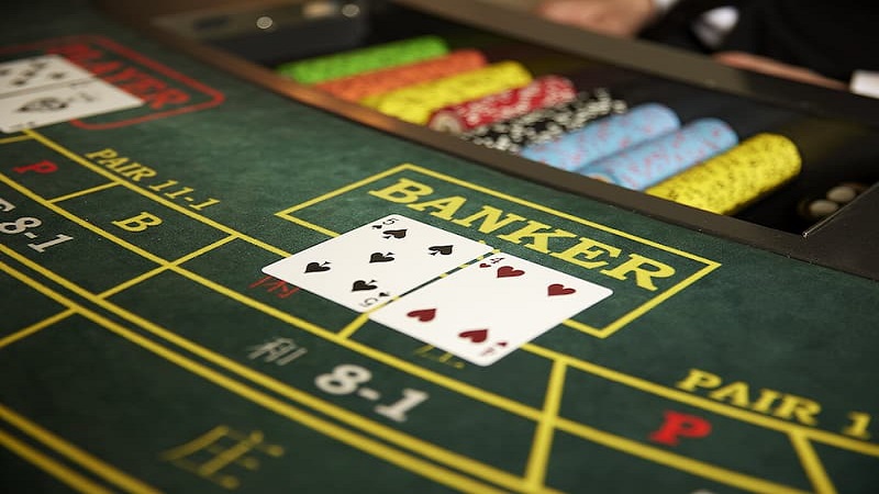 Cửa player và banker có quy định rút bài khác nhau